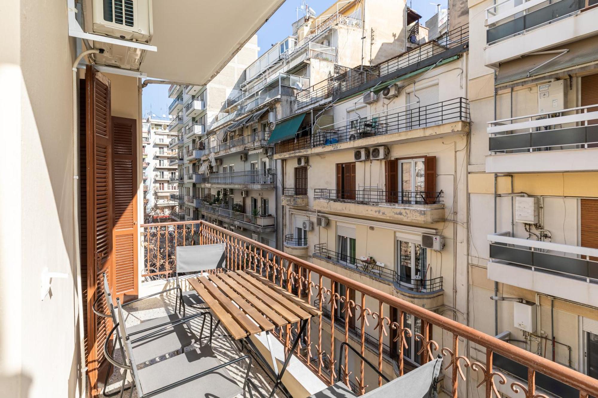Vista By Halu!: Spacious Centre Appartamento Salonicco